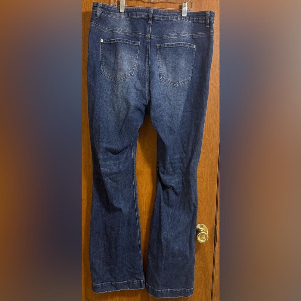 Gemma Rae Jeans - Picture 2 of 5